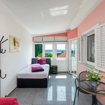 Jurincic Apartment *